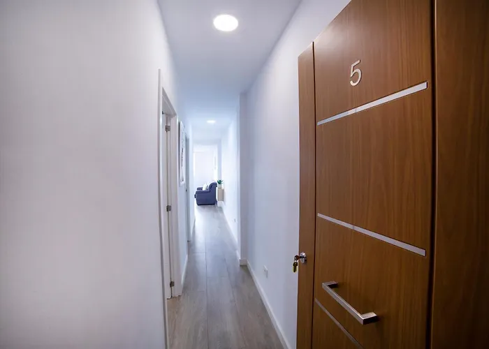 Avenida 40 아파트 베신다리오